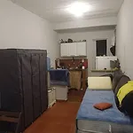 Pequeno Y Comodo